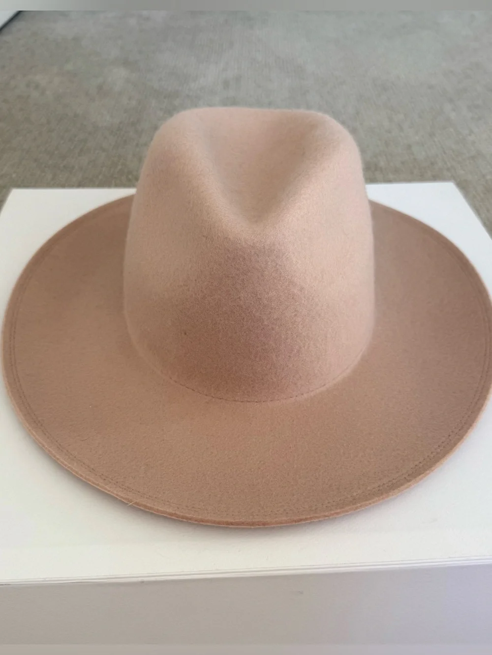 New. Olive & Pique Wool Classic Hat. New and never worn. 100% wool. One size.